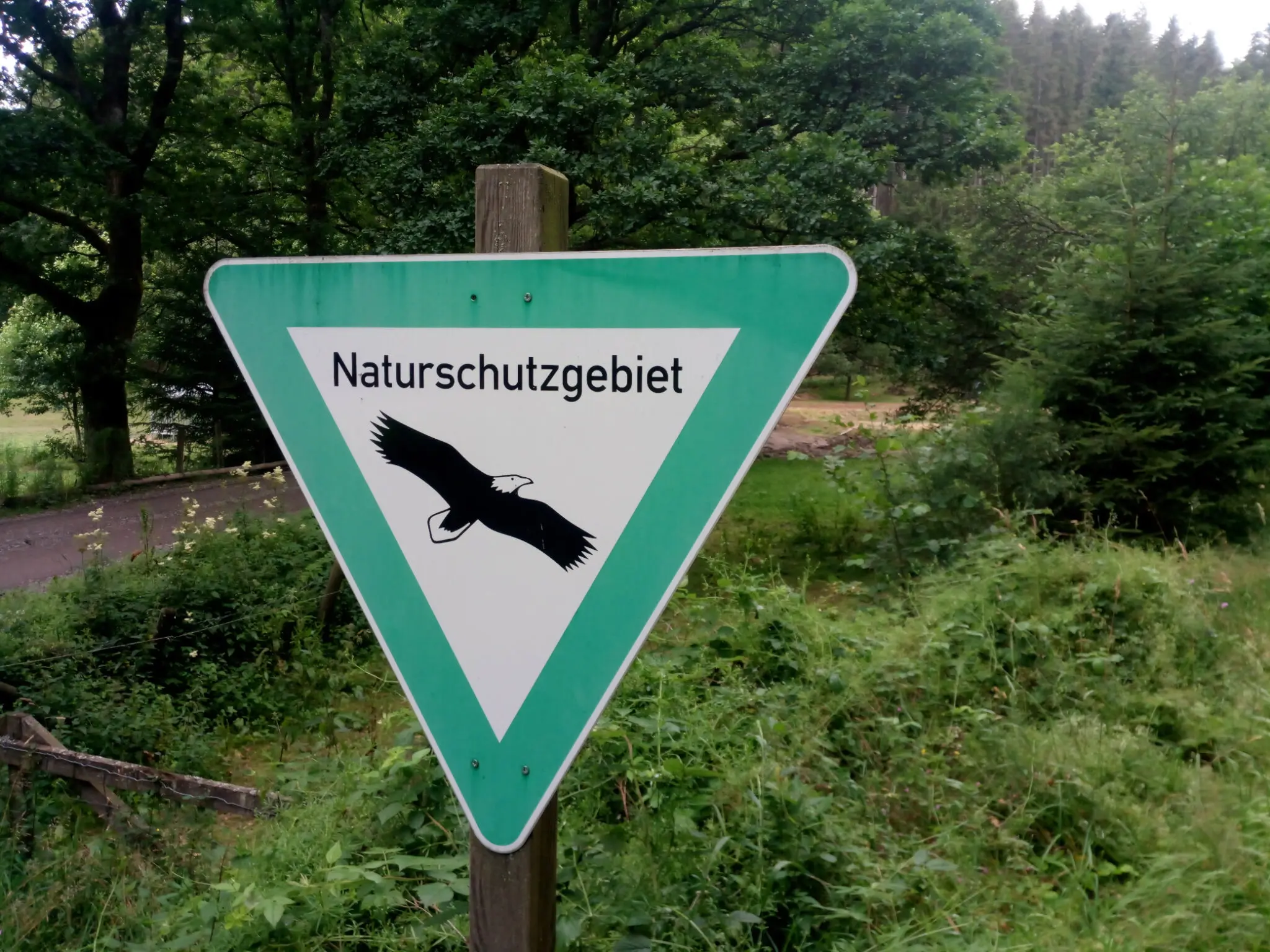 Wo sind Naturschutzgebiete? Von Schildern, Karten und WMS (Web Map