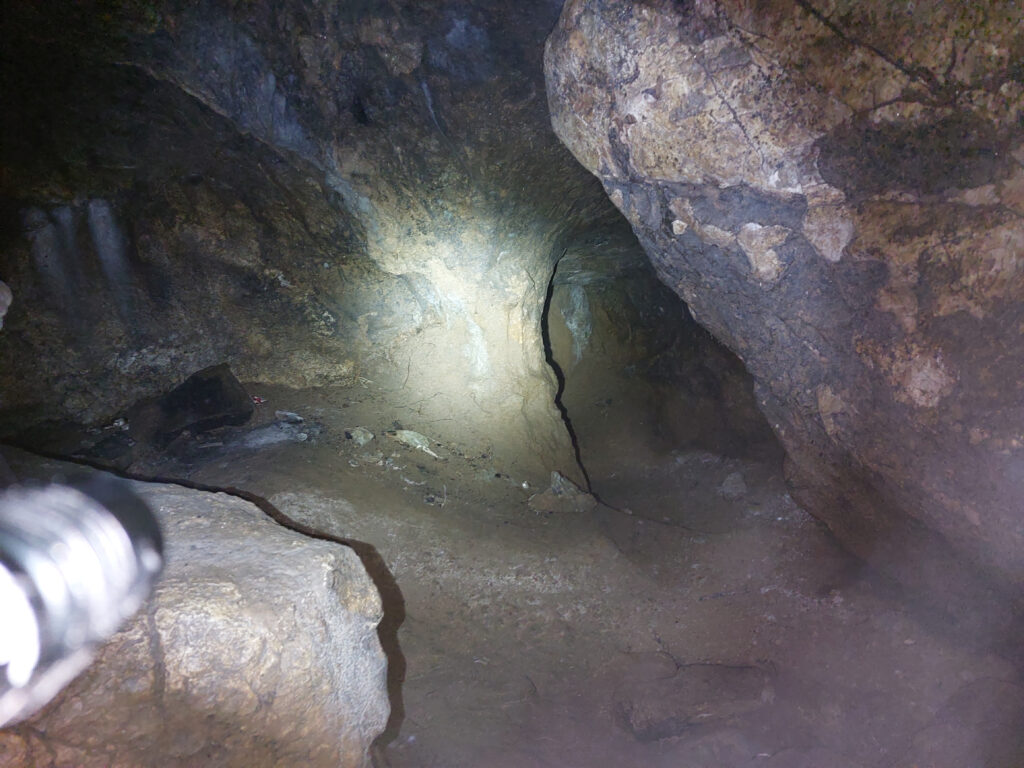In einer Höhle