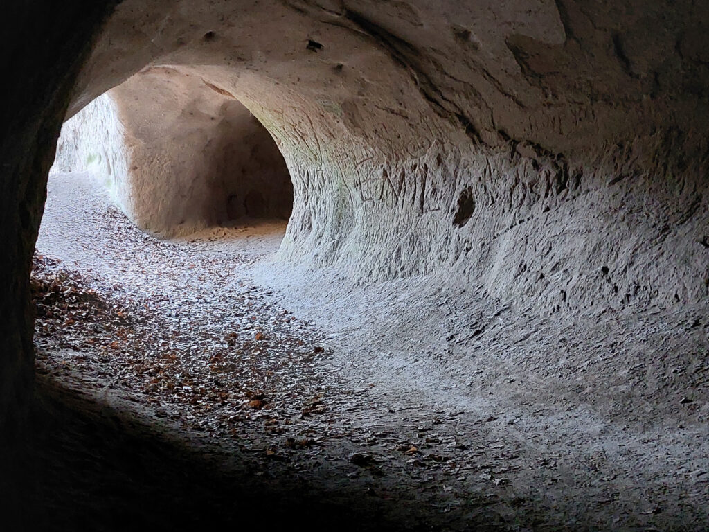 Trasshöhle am Höhlen- und Schluchtensteig